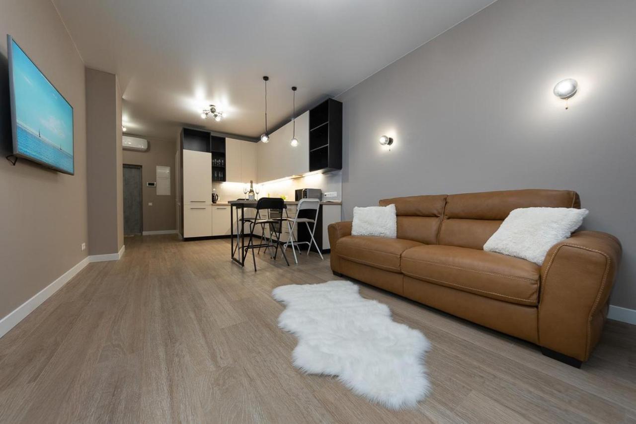 New modern apartments. metro Minskaya Kiev Eksteriør bilde